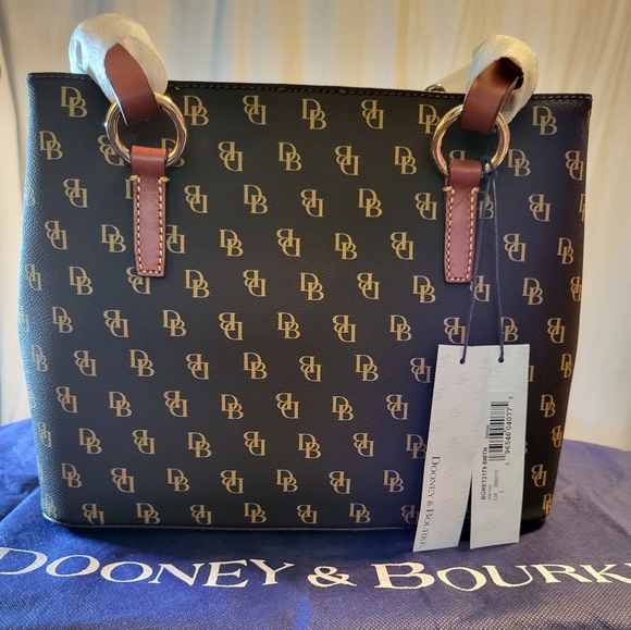 3-PIECE DOONEY & BOURKE GRETTA "BRIANNA" Tote, Pouch & XL Dust Cover NWT - Picture 3 of 9
